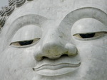 Puket Explorer  Der grosse Buddha die Statue 45 m hoch und 25 m im Durchmesser die Augen sind aus Perlmut (TH).